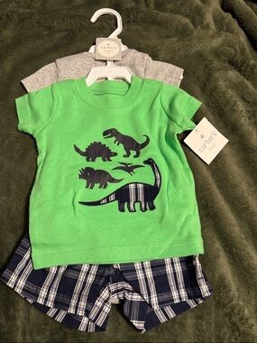 Carter's Green Tee with Navy Dinosaur Appliqués Navy Plaid Shorts & Bodysuit 3mo